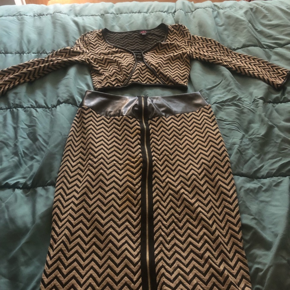Crop top & Skirt set